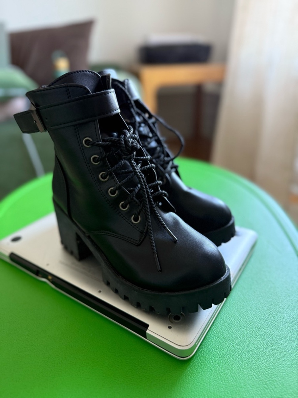 Women's Black Lace-Up Chunky Heel Boots